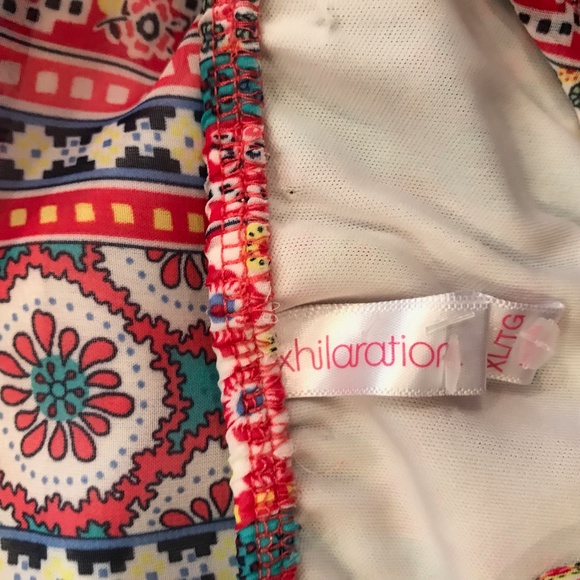 Flowy Patterned Dress - Picture 3 of 3